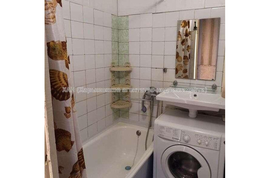 Продам квартиру, Леся Сердюка ул. , 1 кім., 33 м², косметический ремонт 