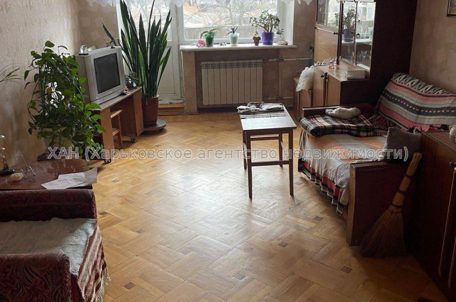 Продам квартиру, 23 Августа ул. , 3  ком., 60 м², косметический ремонт 