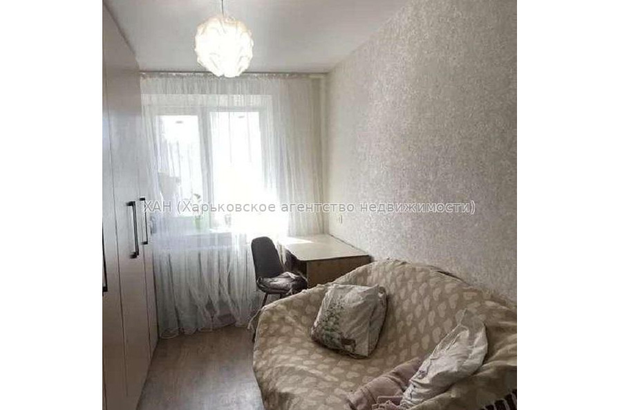 Продам квартиру, Зерновая ул. , 2  ком., 41 м², капитальный ремонт 