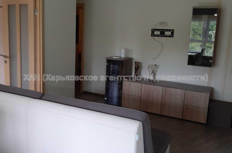 Продам квартиру, Харьковских Дивизий ул. , 3 кім., 60 м², евроремонт 