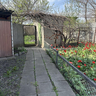 Продам будинок, Папанина ул. , 100 м², 5 соток, советский ремонт 