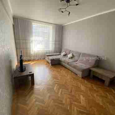 Продам квартиру, Павловская площ. , 2  ком., 56 м², капитальный ремонт 