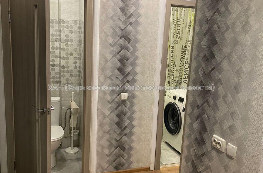 Продам квартиру, Павловская площ. , 2  ком., 56 м², капитальный ремонт 