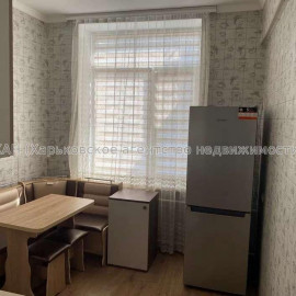 Продам квартиру, Павловская площ. , 2 кім., 56 м², капитальный ремонт