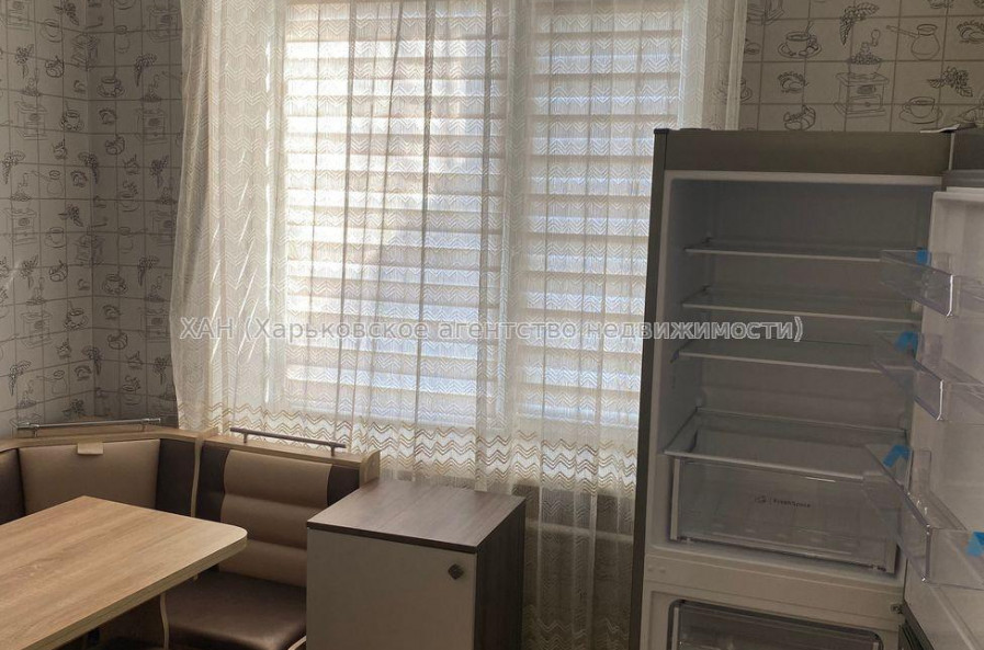 Продам квартиру, Павловская площ. , 2  ком., 56 м², капитальный ремонт 
