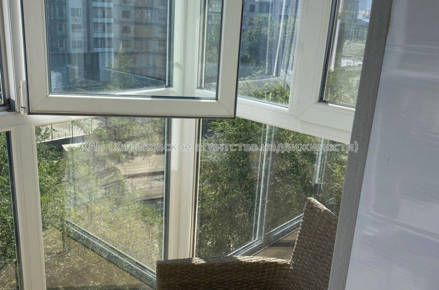 Продам квартиру, Павловская площ. , 2  ком., 56 м², капитальный ремонт 