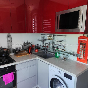 Продам квартиру, Валентиновская ул. , 3  ком., 65 м², авторский дизайн 