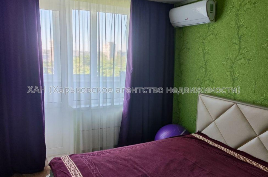 Продам квартиру, Валентиновская ул. , 3 кім., 65 м², авторский дизайн 