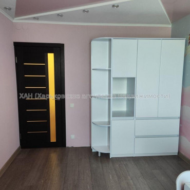 Продам квартиру, Валентиновская ул. , 3  ком., 65 м², авторский дизайн 