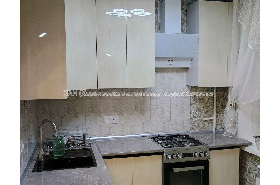 Продам квартиру, Тракторостроителей просп. , 2  ком., 47 м², капитальный ремонт 