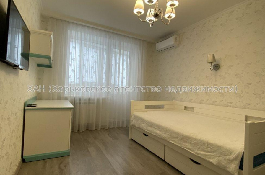 Продам квартиру, Людвига Свободы просп. , 3  ком., 65 м², авторский дизайн 