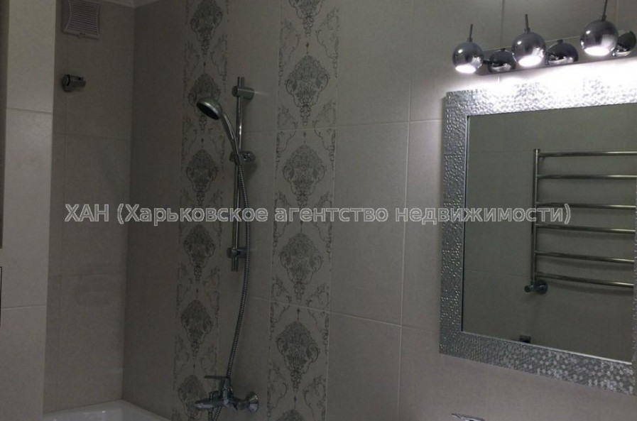 Продам квартиру, Людвига Свободы просп. , 3  ком., 65 м², авторский дизайн 