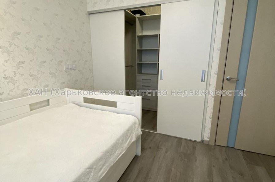 Продам квартиру, Людвига Свободы просп. , 3  ком., 65 м², авторский дизайн 