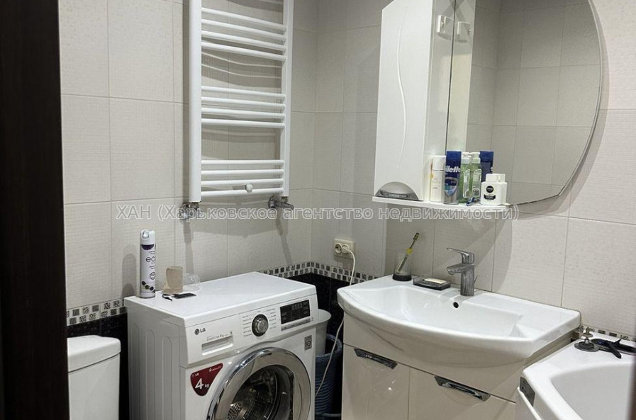 Продам квартиру, Новоалександровская ул. , 2  ком., 52 м², евроремонт 