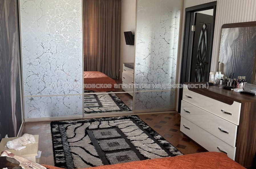 Продам квартиру, Новоалександровская ул. , 2  ком., 52 м², евроремонт 
