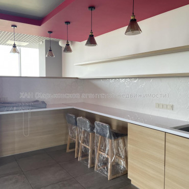 Сдам нежилую недвижимость, офис в офисном центре , 3  ком., 134.90 м², евроремонт 