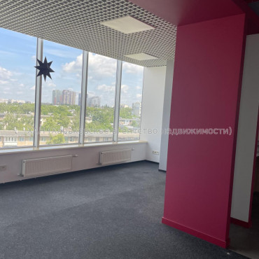 Сдам нежилую недвижимость, офис в офисном центре , 3  ком., 134.90 м², евроремонт 