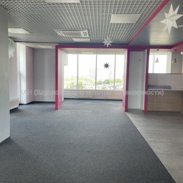 Сдам нежилую недвижимость, офис в офисном центре , 3  ком., 134.90 м², евроремонт 