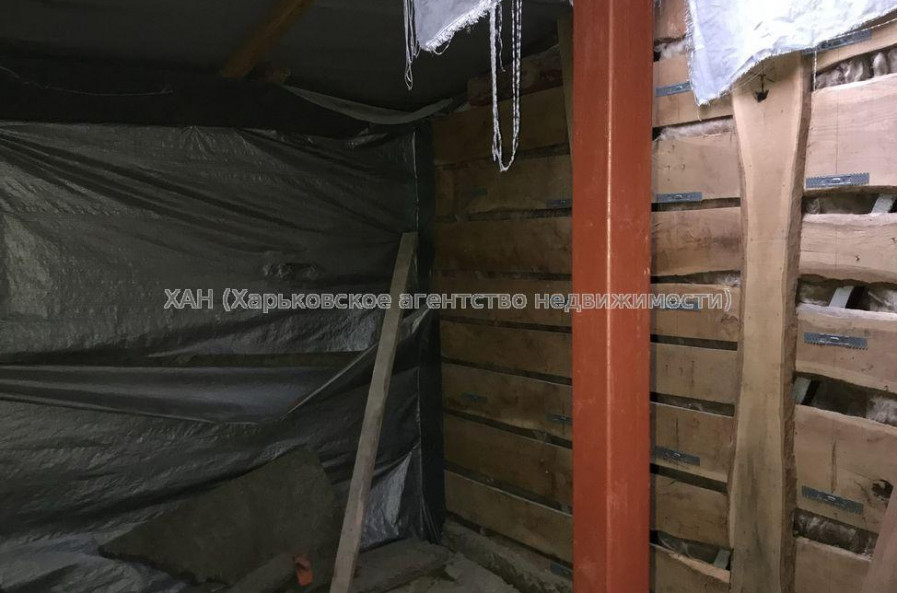 Продам квартиру, Новоалександровская ул. , 3 кім., 106 м², без отделочных работ 