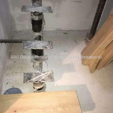 Продам квартиру, Новоалександровская ул. , 3  ком., 106 м², без отделочных работ 