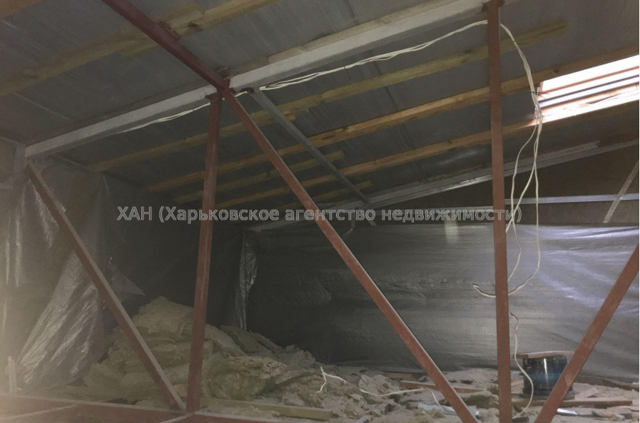 Продам квартиру, Новоалександровская ул. , 3 кім., 106 м², без отделочных работ 