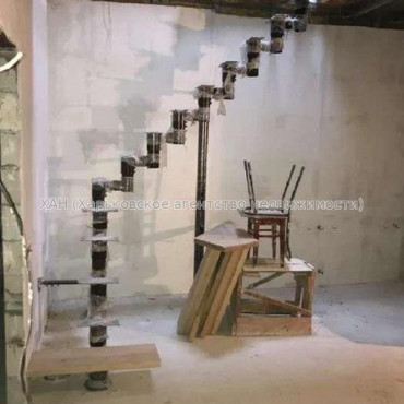 Продам квартиру, Новоалександровская ул. , 3  ком., 106 м², без отделочных работ 