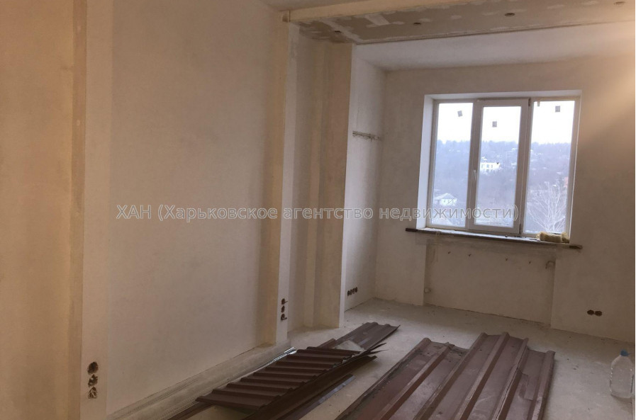 Продам квартиру, Новоалександровская ул. , 3 кім., 106 м², без отделочных работ 