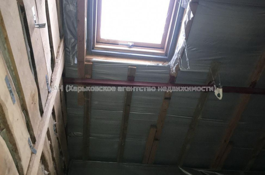 Продам квартиру, Новоалександровская ул. , 3 кім., 106 м², без отделочных работ 