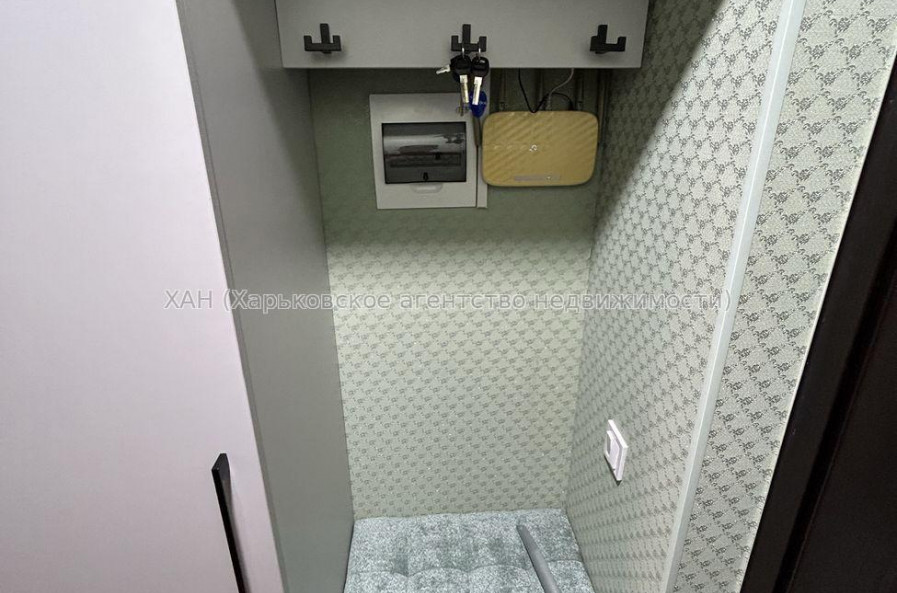 Продам квартиру, Александра Орлова ул. , 1 кім., 20 м², евроремонт 