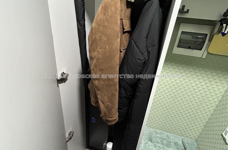 Продам квартиру, Александра Орлова ул. , 1 кім., 20 м², евроремонт 