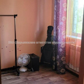 Продам квартиру, Каденюка ул. , 2 кім., 46 м², косметический ремонт