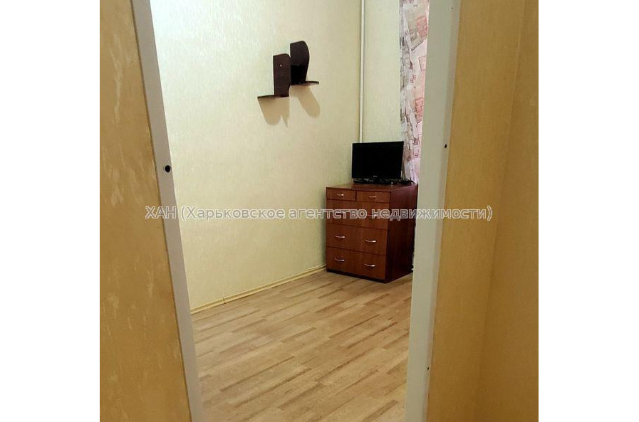 Продам квартиру, Ярославская ул. , 2 кім., 22 м², косметический ремонт 