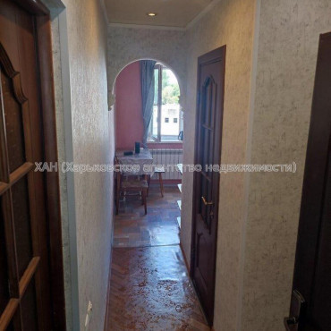 Продам квартиру, Власенко ул. , 6 , 1  ком., 30.70 м², капитальный ремонт 