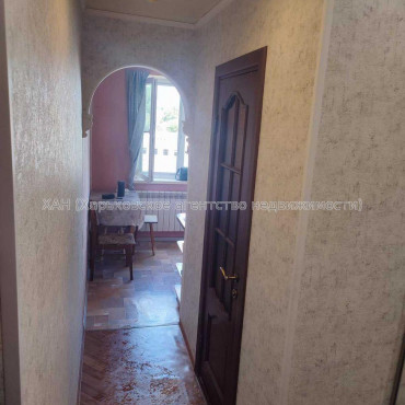 Продам квартиру, Власенко ул. , 6 , 1  ком., 30.70 м², капитальный ремонт 