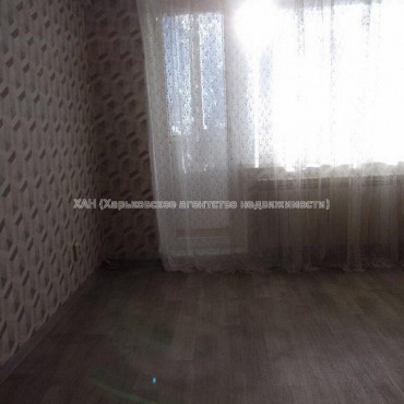 Продам квартиру, Власенко ул. , 6 , 1  ком., 30.70 м², капитальный ремонт 