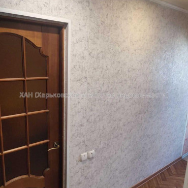 Продам квартиру, Власенко ул. , 6 , 1  ком., 30.70 м², капитальный ремонт 