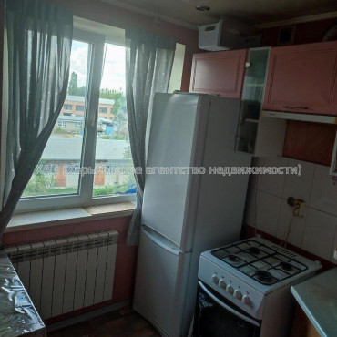 Продам квартиру, Власенко ул. , 6 , 1  ком., 30.70 м², капитальный ремонт 