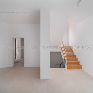 Продам дом, Самокиша пер. , 570 м², 11 сот., евроремонт 