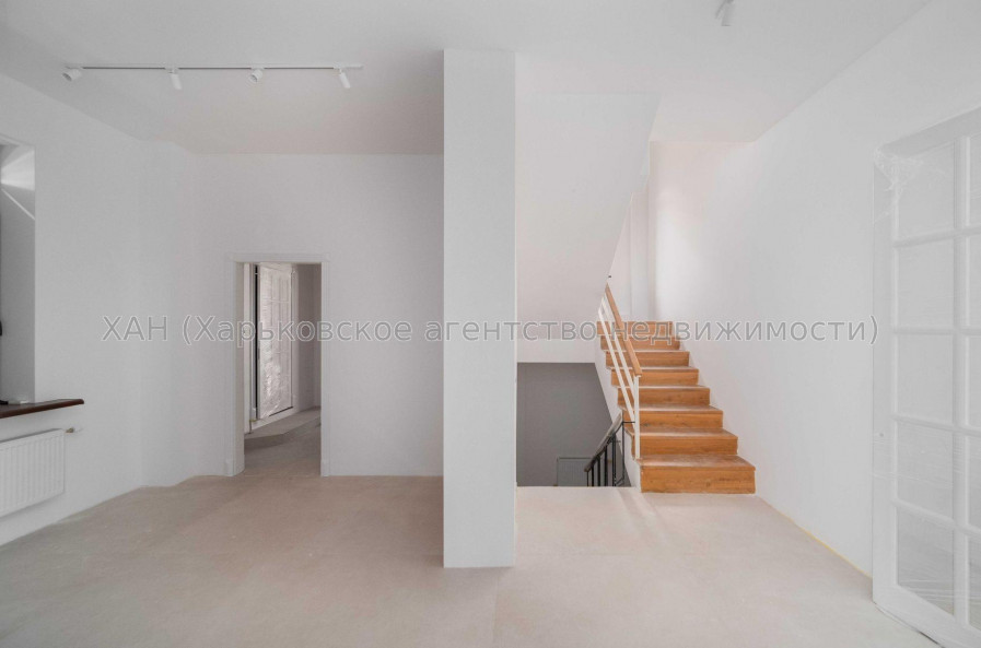 Продам дом, Самокиша пер. , 570 м², 11 сот., евроремонт 