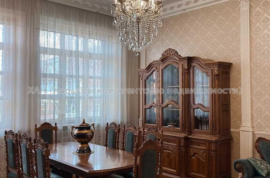 Продам дом, Александровский просп. , 320 м², 7 сот., авторский дизайн 