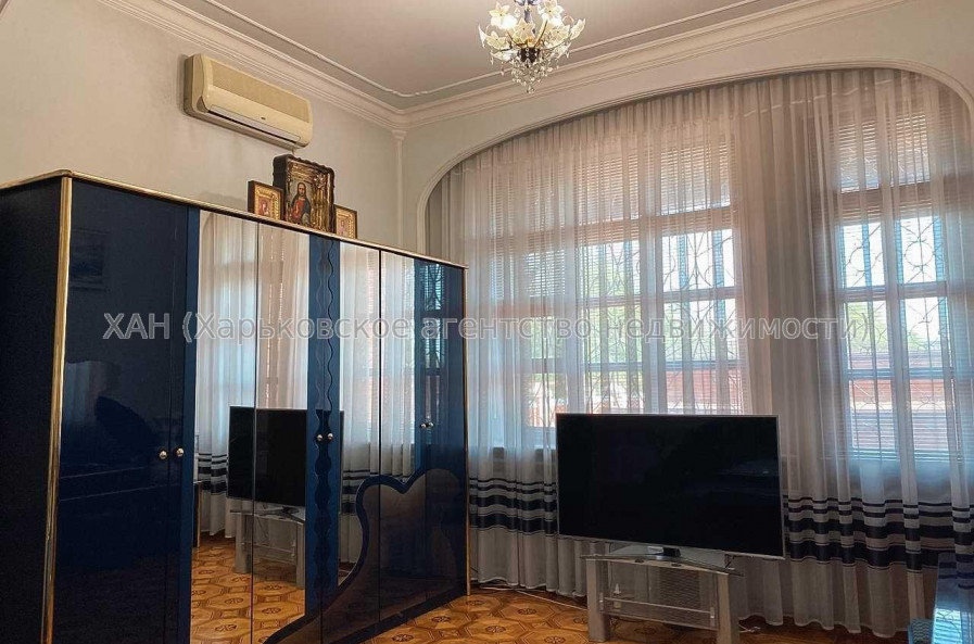 Продам дом, Александровский просп. , 320 м², 7 сот., авторский дизайн 