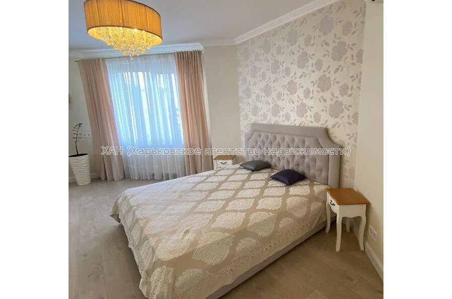 Продам квартиру, Гольдберговская ул. , 2 кім., 80.50 м², евроремонт 