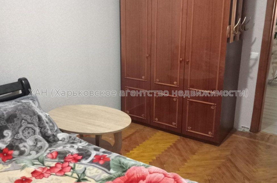 Продам квартиру, Байрона пр-т , 3 кім., 62 м², косметический ремонт 