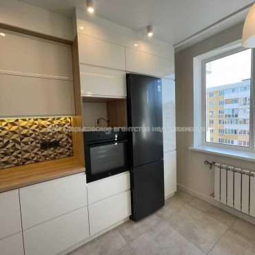 Продам квартиру, Садовый проезд , 3 кім., 106 м², авторский дизайн 