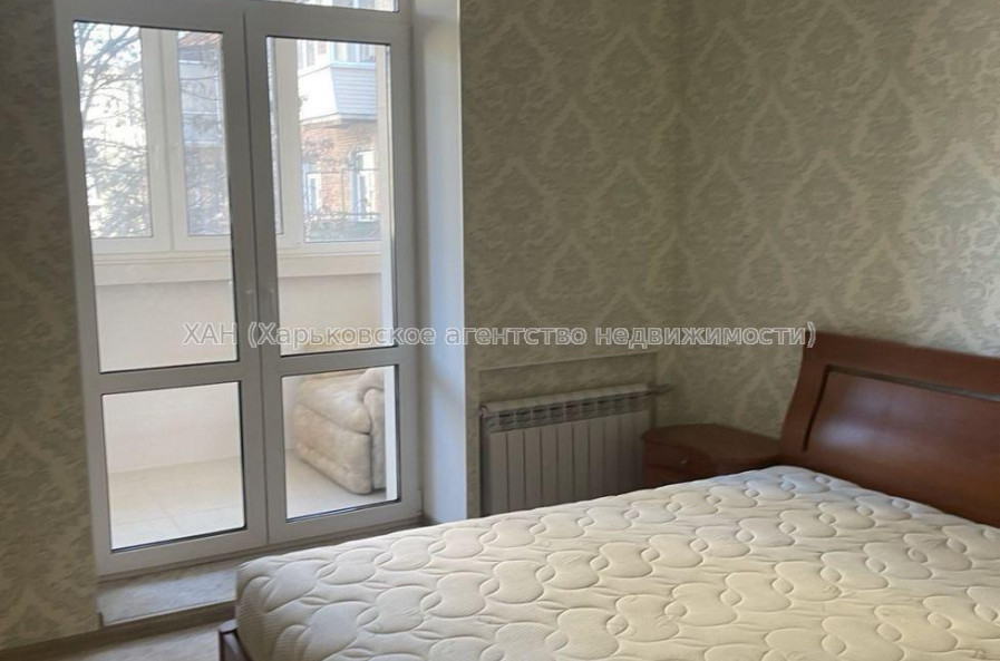 Продам квартиру, Динамовская ул. , 2  ком., 47 м², евроремонт 