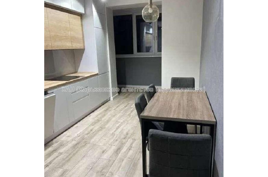 Продам квартиру, Героев Харькова просп. , 1 кім., 42 м², капитальный ремонт 