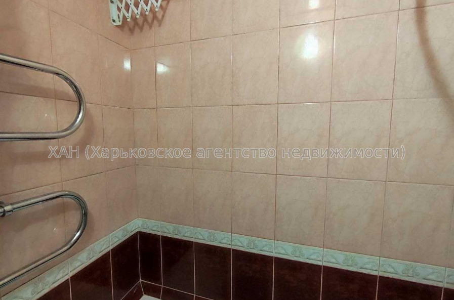 Продам квартиру, 23 Августа ул. , 3 кім., 58.40 м², советский ремонт 