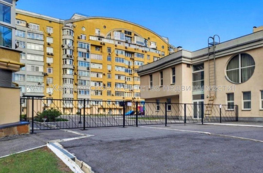 Продам квартиру, Петра Болбочана ул. , 2 кім., 96 м², косметический ремонт 