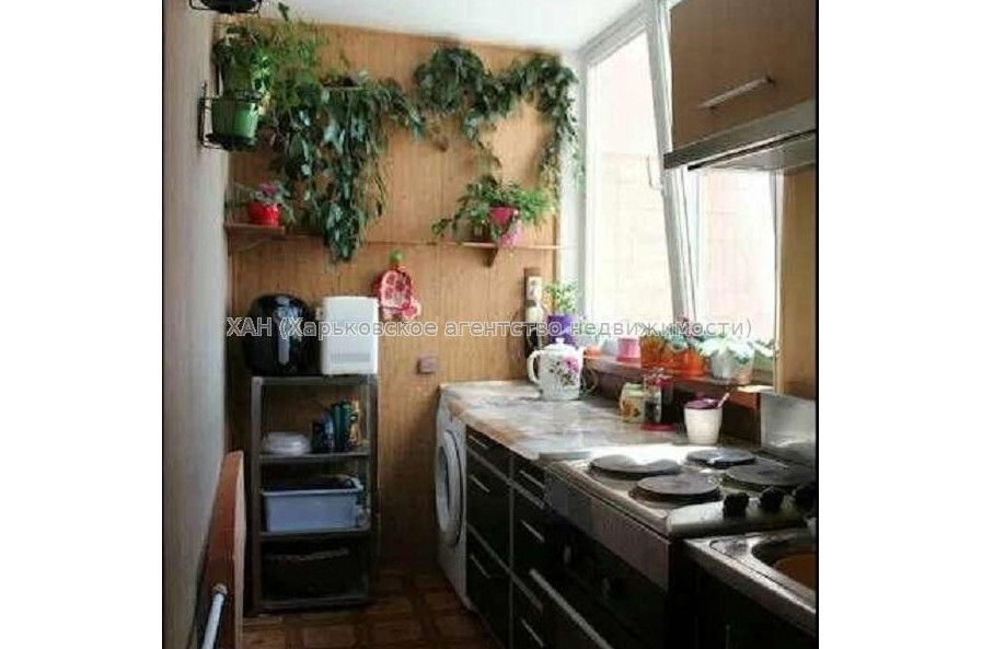 Продам квартиру, Николая Бажана ул. , 4  ком., 74 м², капитальный ремонт 