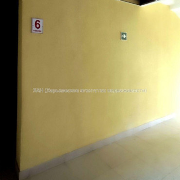 Продам квартиру, Шевченковский пер. , 1  ком., 42 м², без внутренних работ 